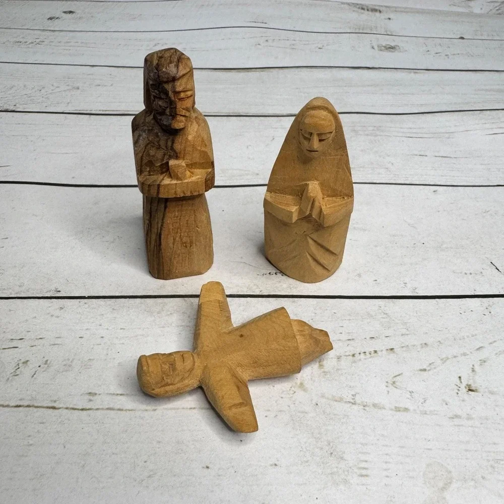 Hand Carved Wooden Nativity Scene 11 pcs Vintage christmas‎ Figures Mary Jesus